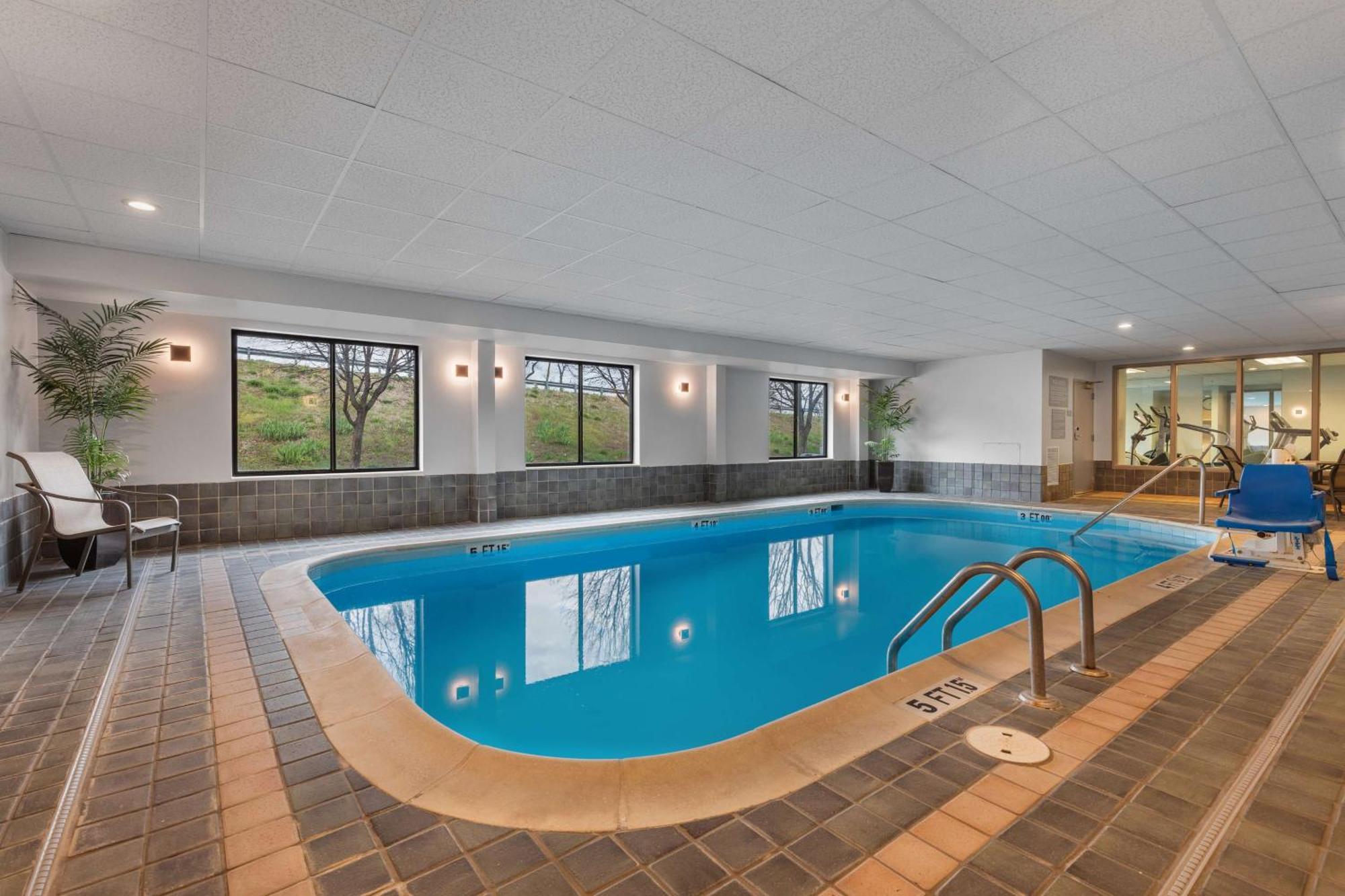 Spark By Hilton Winchester Exterior foto